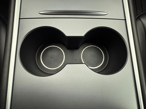 Used 2023 Tesla Model 3 Standard Range image 22