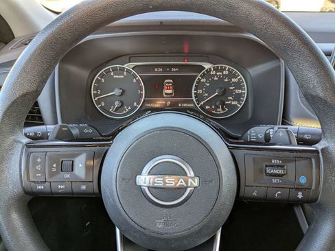 Certified 2023 Nissan Rogue SV image 25