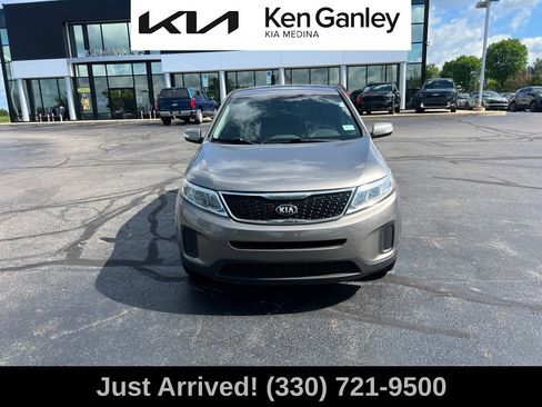 Used 2015 Kia Sorento LX AWD/4WD image 2