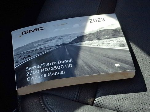 Used 2023 GMC Sierra 2500 Denali w/ Denali Ultimate Package image 30