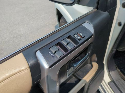 Used 2022 Toyota 4Runner Limited image 24