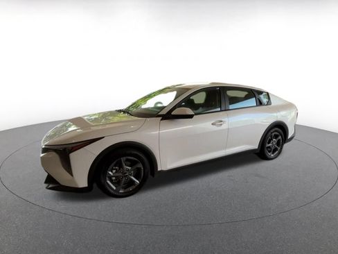 Used 2025 Kia K4 FWD image 7