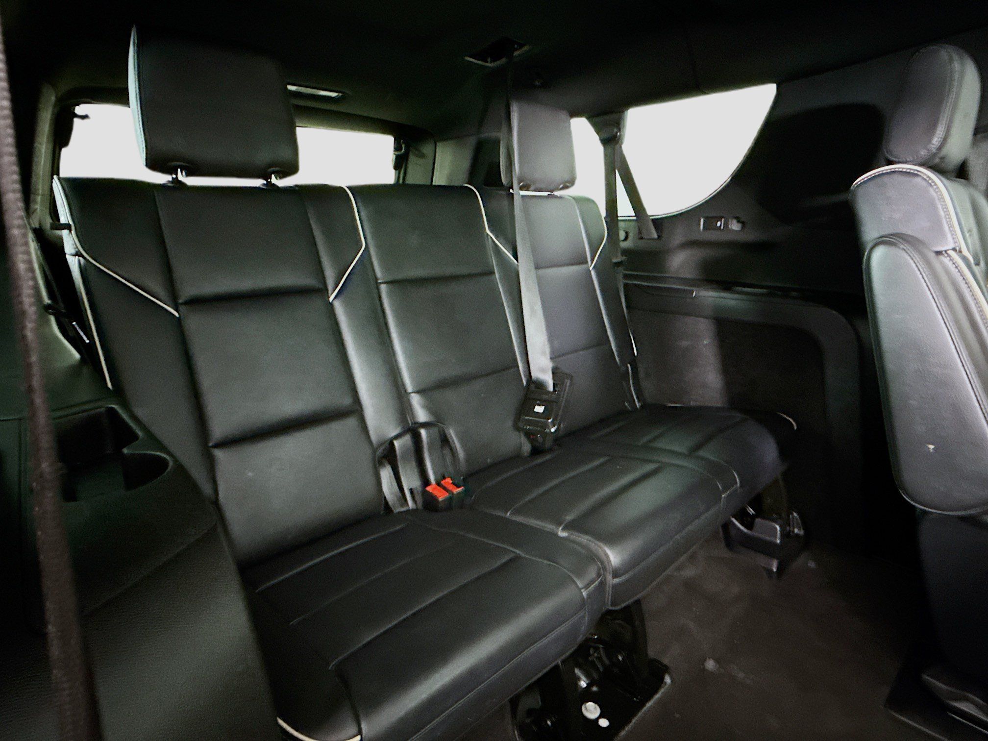 Used 2022 Cadillac Escalade ESV Sport RWD image 31