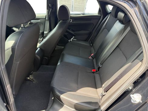 Used 2023 Honda Civic Sport image 16