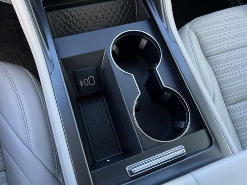 New 2026 Lincoln Nautilus Reserve w/ Jet Appearance Package image 23