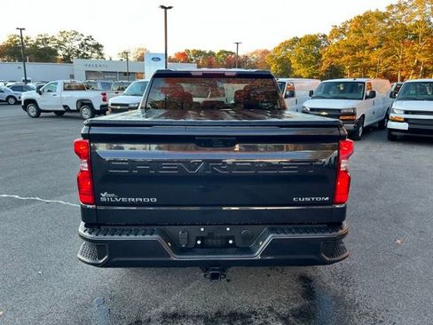 Used 2022 Chevrolet Silverado 1500 Custom image 7