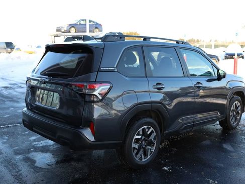 Used 2025 Subaru Forester Premium w/ Convenience Package #1 image 6