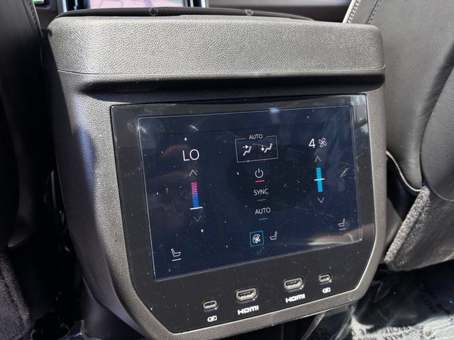 Used 2026 GMC Yukon Denali Ultimate AWD/4WD image 24
