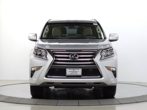 Used 2016 Lexus GX 460 w/ Premium Package AWD/4WD image 2