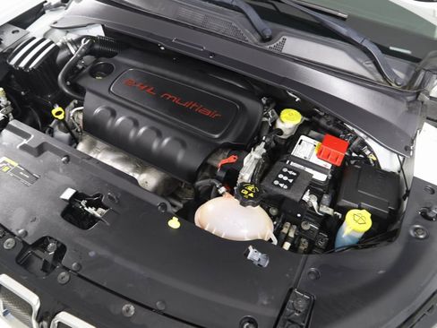 Used 2022 Jeep Compass Limited image 17