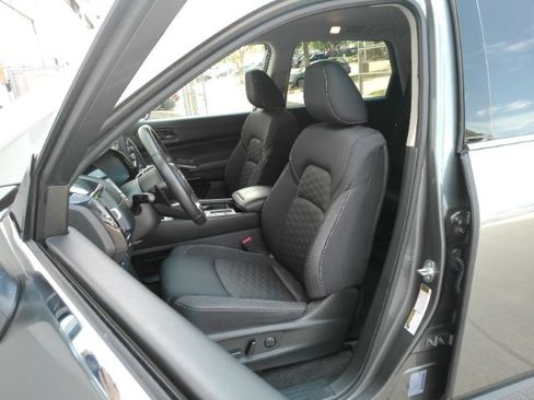 Used 2024 Nissan Pathfinder SV w/ Black Appearance Package FWD image 14