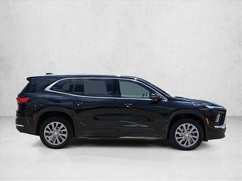Used 2026 Buick Enclave Preferred FWD image 4