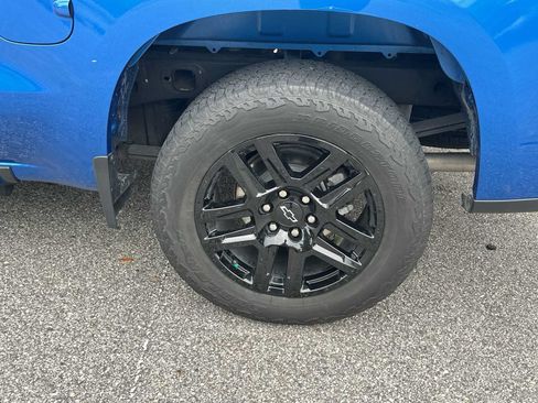 Certified 2023 Chevrolet Silverado 1500 RST w/ Z71 Off-Road Package AWD/4WD image 12