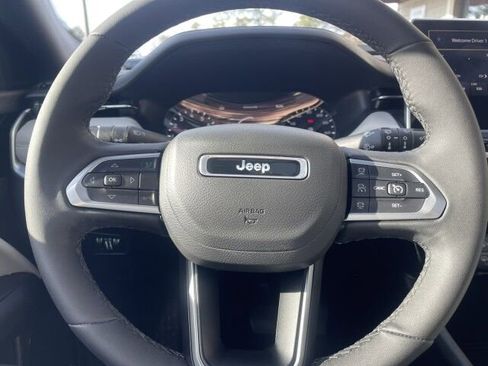Used 2025 Jeep Compass Limited w/ Sun & Sound Group image 22