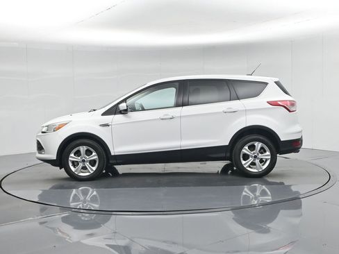 Used 2015 Ford Escape SE image 4