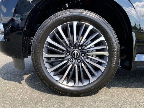 New 2025 Nissan Armada Platinum Reserve image 12