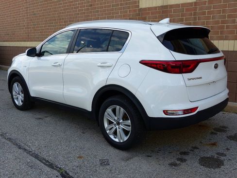 Used 2019 Kia Sportage LX w/ LX Popular Package AWD/4WD image 8