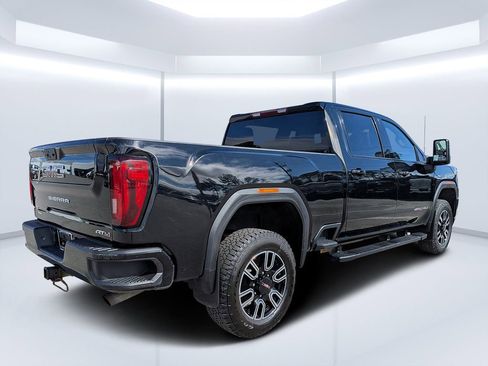 Used 2023 GMC Sierra 2500 AT4 image 3