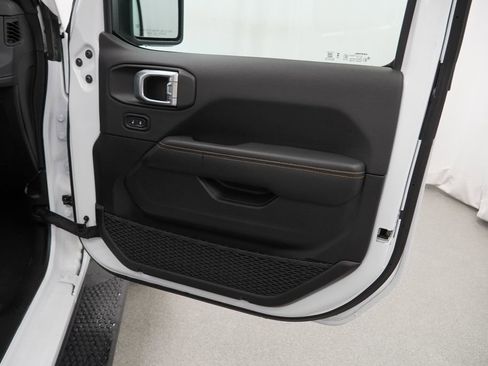 New 2026 Jeep Wrangler Sahara image 32