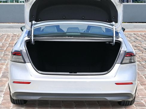 New 2026 Honda Accord LX image 9