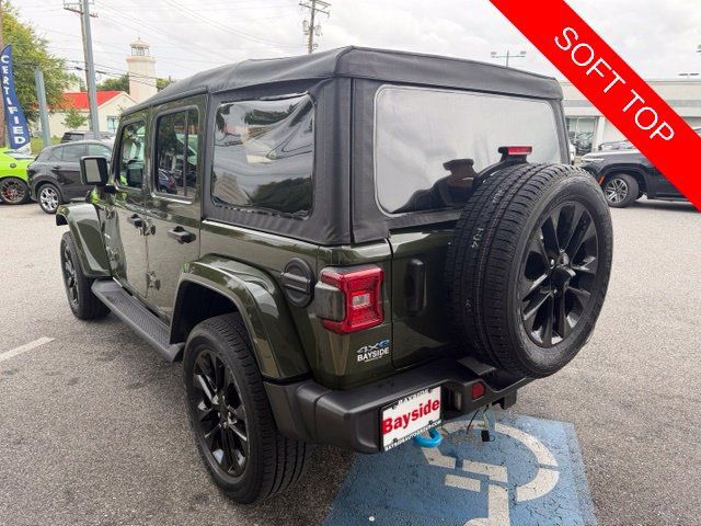 Used 2023 Jeep Wrangler Unlimited Sahara w/ Cold Weather Group AWD/4WD image 30