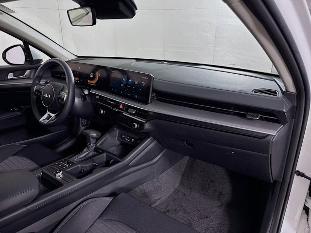 New 2025 Kia K5 LXS FWD image 26