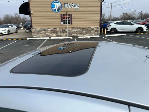 Used 2012 INFINITI G37 Journey w/ Premium Pkg image 41