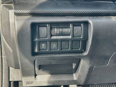 Used 2021 Subaru Crosstrek 2.0i AWD/4WD image 10