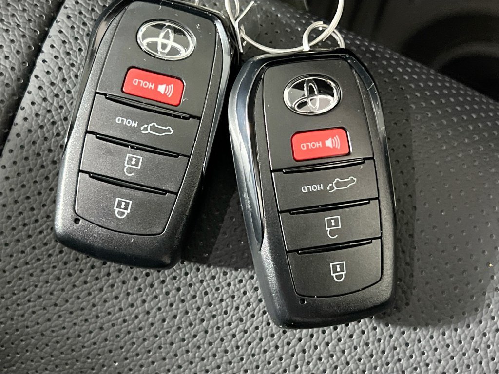 New 2026 Toyota Grand Highlander AWD Hybrid image 33