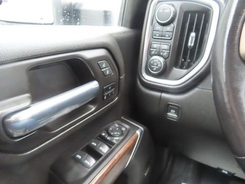 Used 2022 Chevrolet Silverado 2500 High Country AWD/4WD image 32