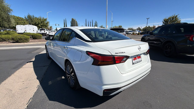 Used 2025 Nissan Altima 2.5 SV FWD image 6