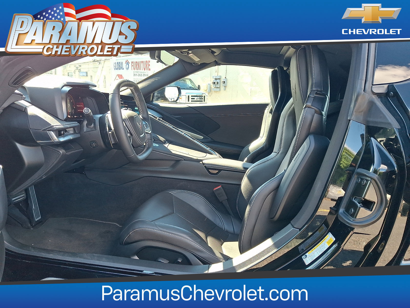 Used 2025 Chevrolet Corvette Stingray Coupe w/ 1LT RWD image 10
