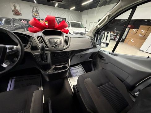 Used 2018 Ford Transit 150 XL RWD image 25