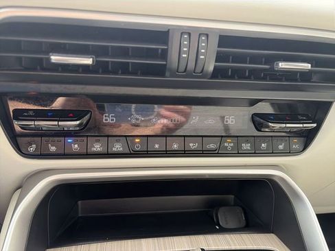 Certified 2024 MAZDA CX-90 Plug-In Hybrid w/ Premium Plus AWD/4WD image 19