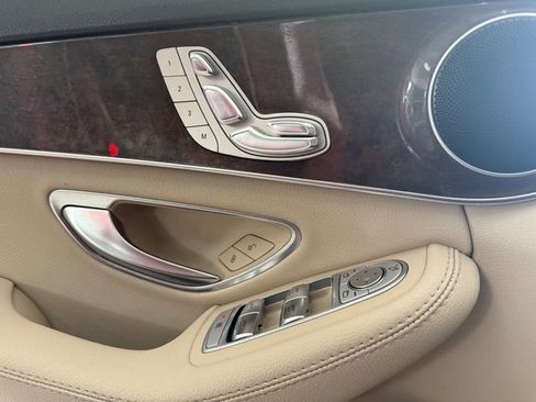 Used 2016 Mercedes-Benz C 300 Sedan image 8