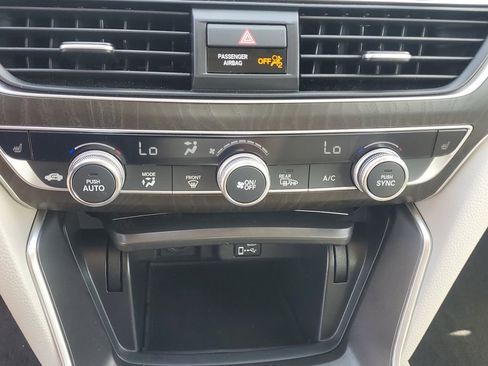 Used 2020 Honda Accord EX-L image 29