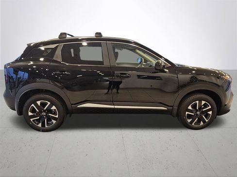 New 2026 Nissan Kicks SV w/ Cold Weather Package AWD/4WD image 6