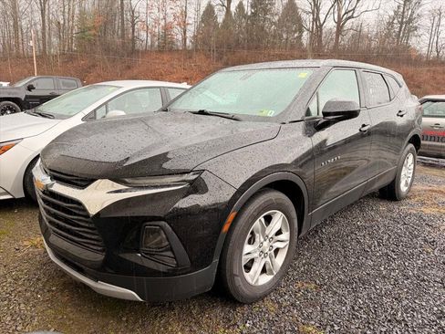 Used 2020 Chevrolet Blazer LT image 2