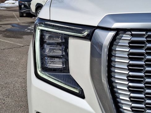 Used 2022 GMC Yukon Denali image 13