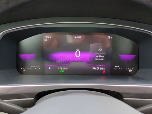 Used 2023 Volkswagen Tiguan SE R-Line image 27