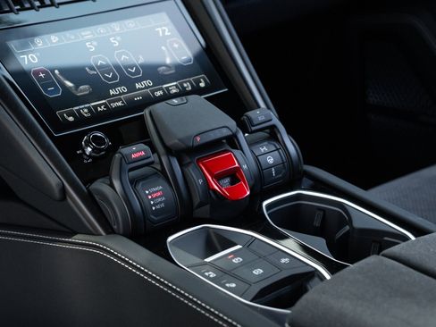 Used 2024 Lamborghini Urus S AWD/4WD image 6