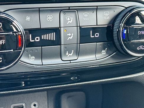 Used 2023 Buick Encore GX Select w/ Sport Touring Package FWD image 19