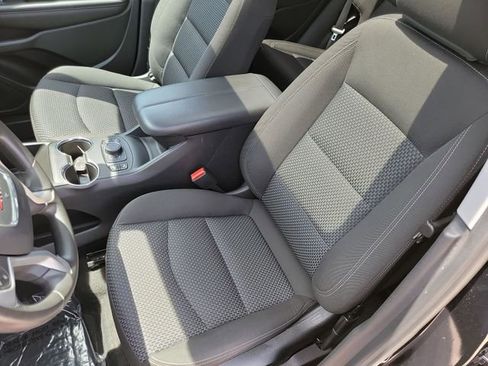 Certified 2023 GMC Terrain SLE w/ Driver Convenience Package AWD/4WD image 15