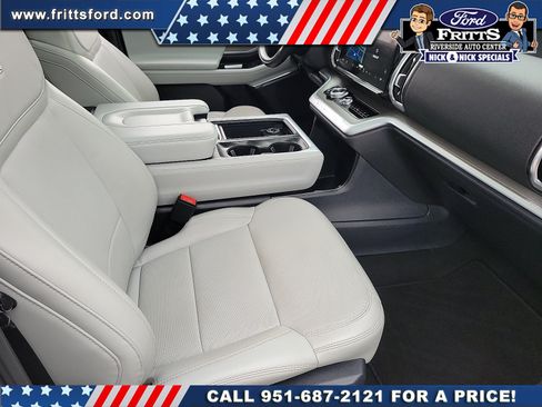 Certified 2025 Ford Expedition Platinum w/ Driver's Package AWD/4WD image 15