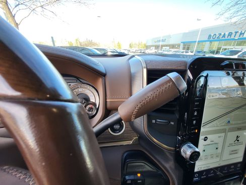 Used 2022 RAM 2500 Limited image 11