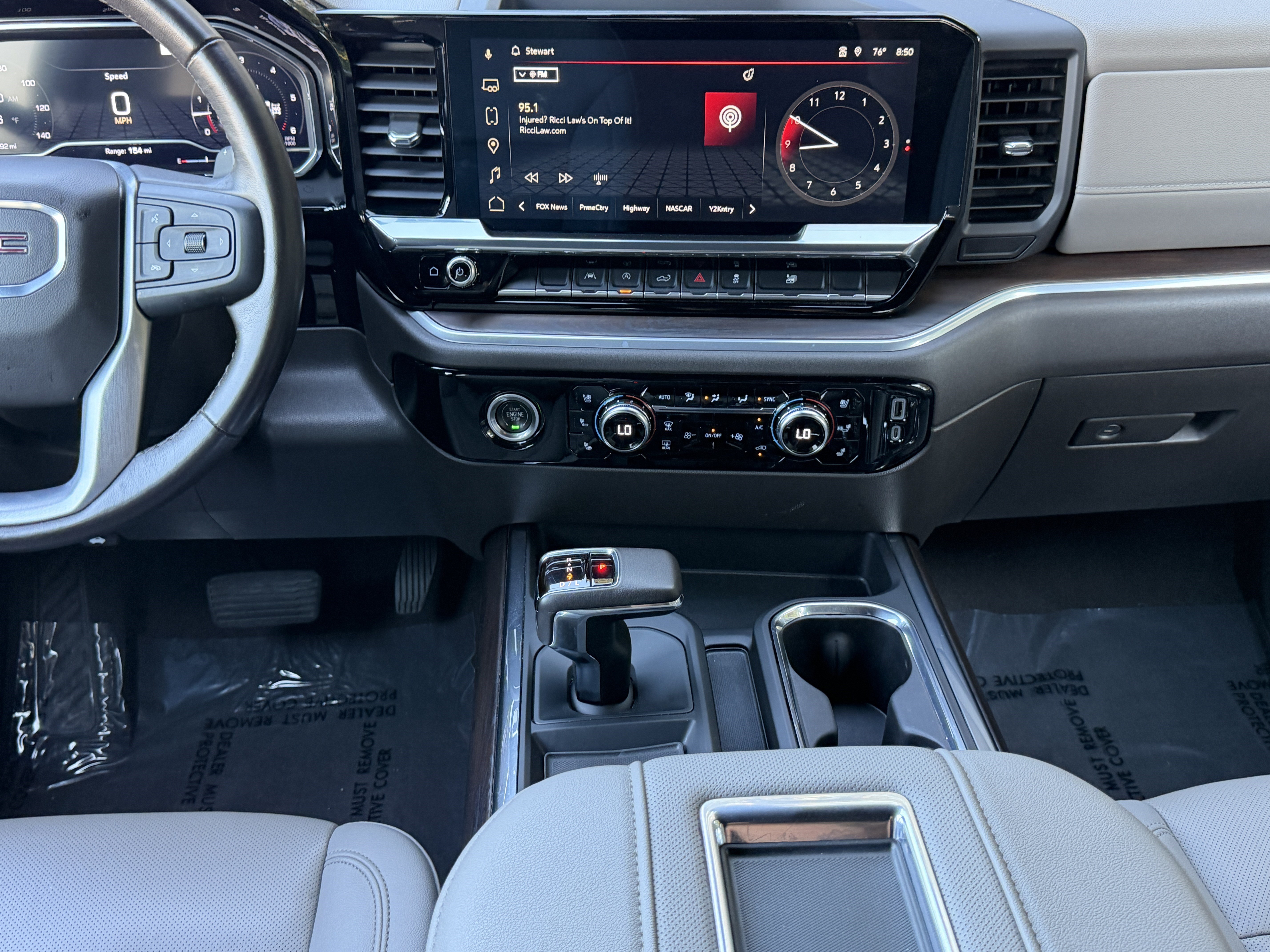 Used 2022 GMC Sierra 1500 SLT w/ SLT Convenience Package AWD/4WD image 26