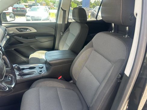 Used 2018 Chevrolet Traverse LT AWD/4WD image 9