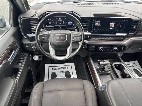 Used 2024 GMC Sierra 1500 Elevation w/ Preferred Package AWD/4WD image 22
