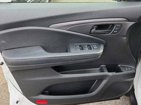 Certified 2022 Honda Passport TrailSport image 12