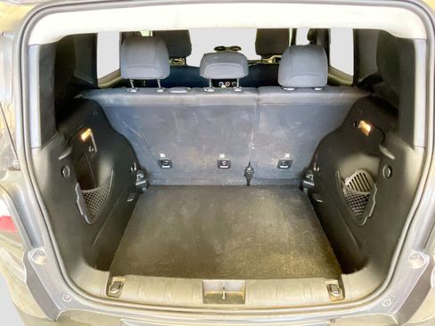 Used 2016 Jeep Renegade Sport w/ Power & Air Group image 16